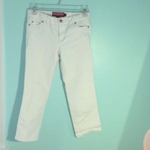 White Vineyard Vines capris